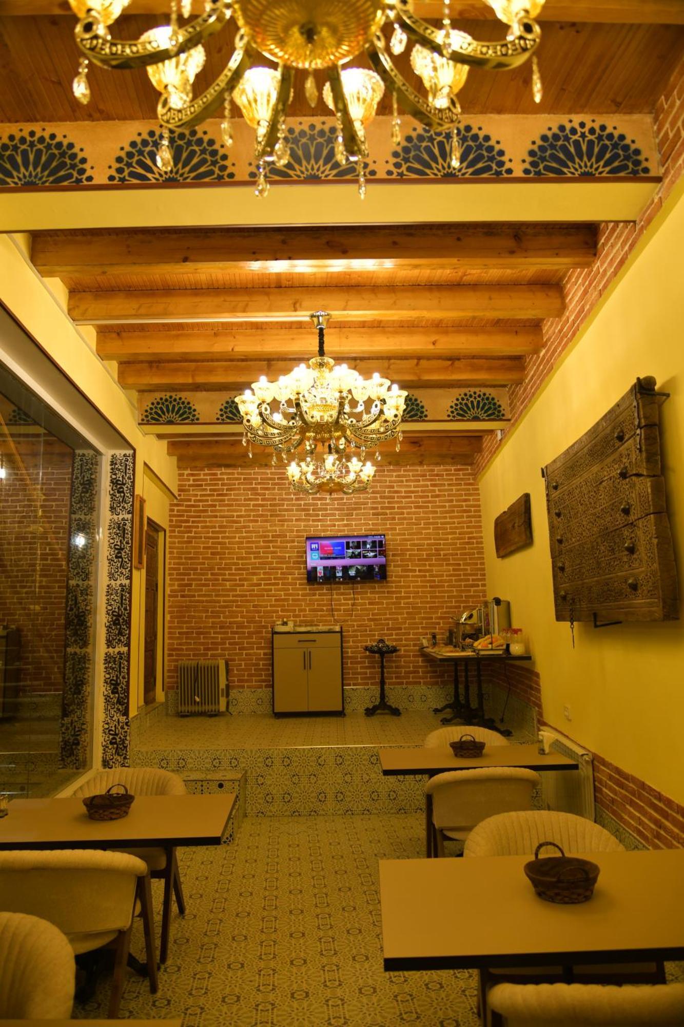 Mulberry Hotel Tashkent Exterior foto
